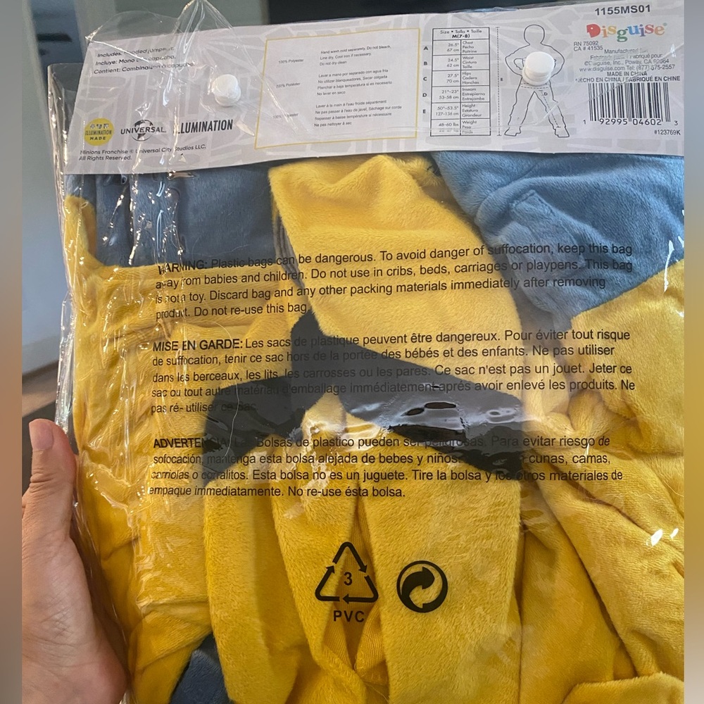 Yellow and Blue Minion Costume size M for kid 7-8 - Picture 4 of 4